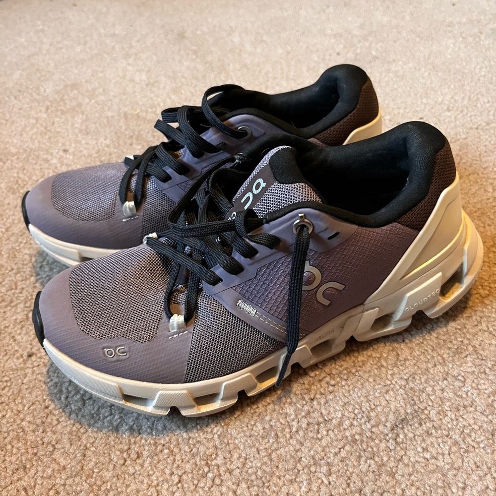 BRAND NEW ON CLOUD SHOES